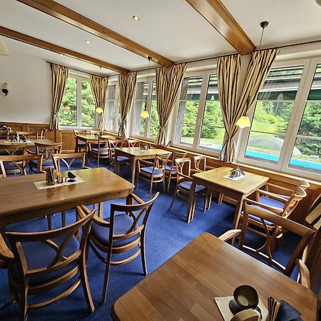考塞尔山地酒店 Říčky 外观 照片