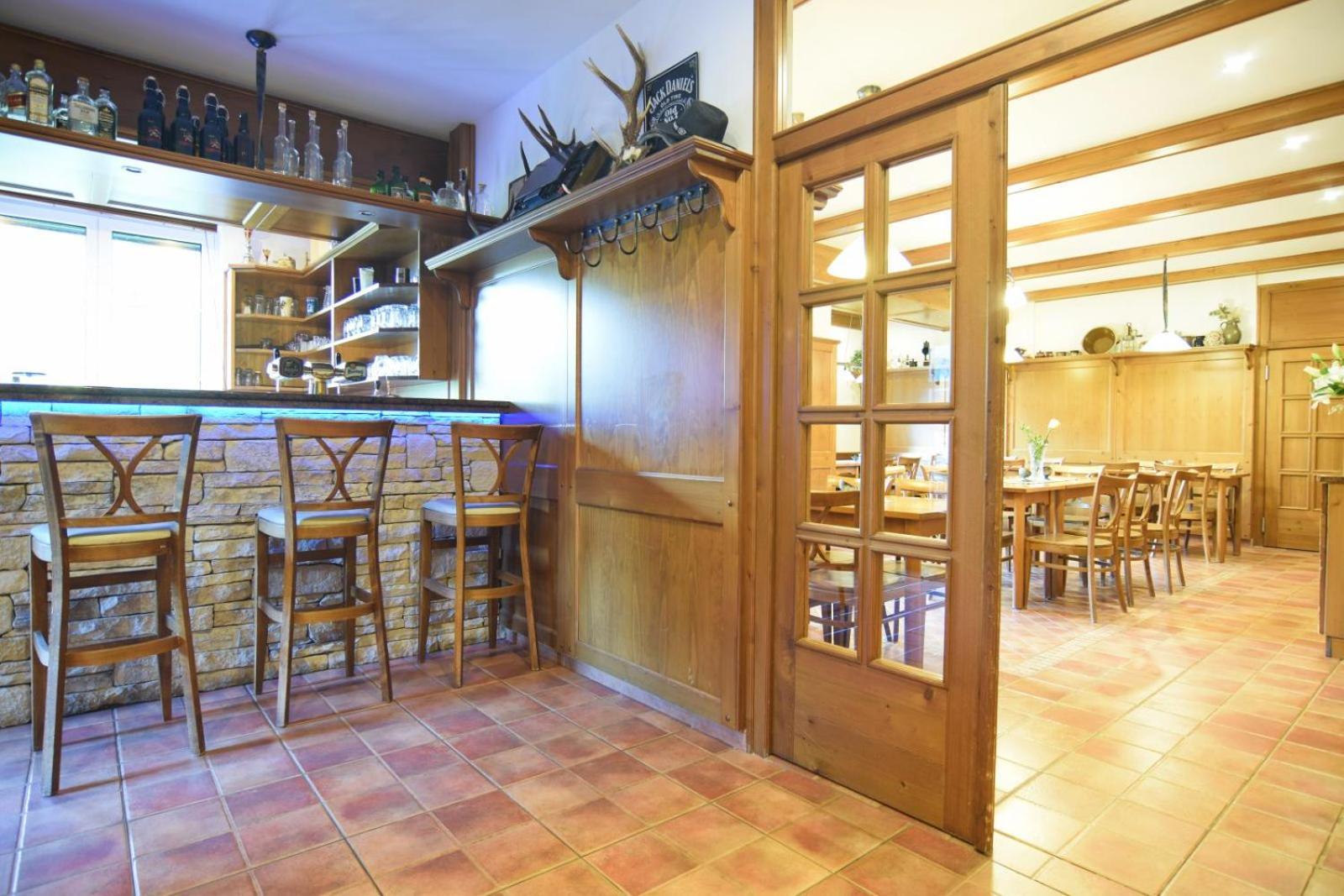 考塞尔山地酒店 Říčky 外观 照片