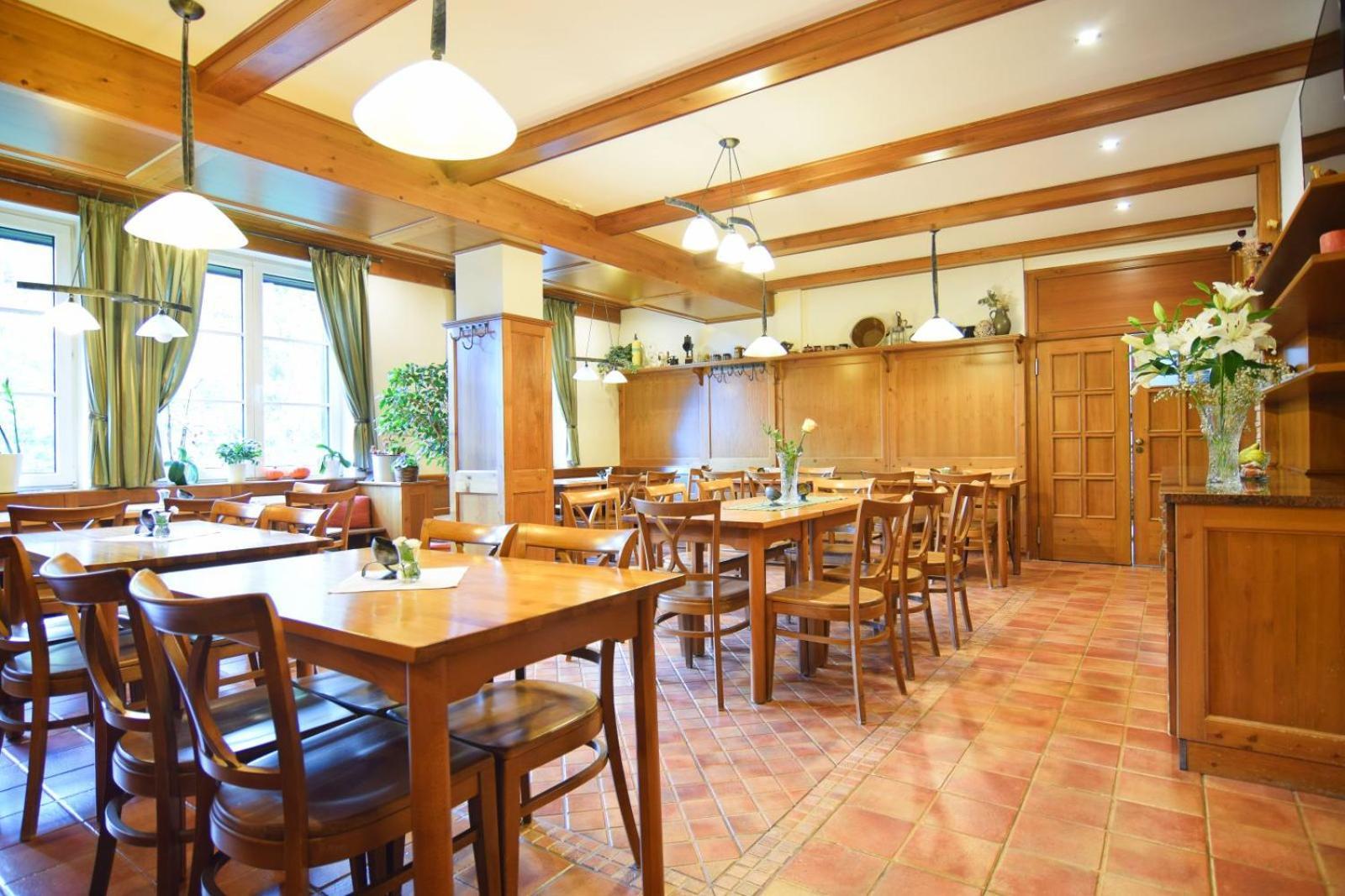 考塞尔山地酒店 Říčky 外观 照片